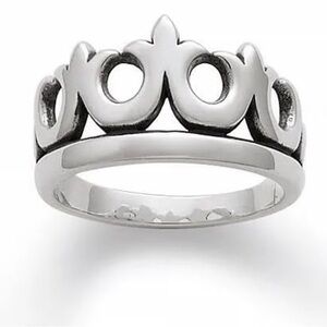 Retired James Avery Crown Ring